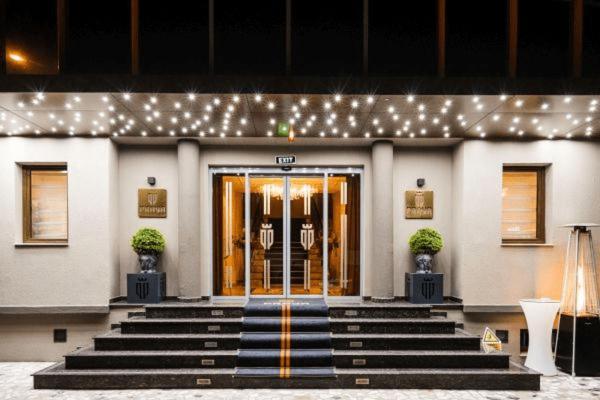 Отель Praya Boutique Слатина Экстерьер фото