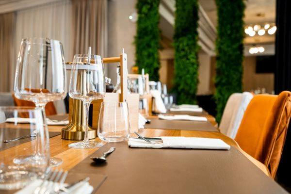 Отель Praya Boutique Слатина Экстерьер фото